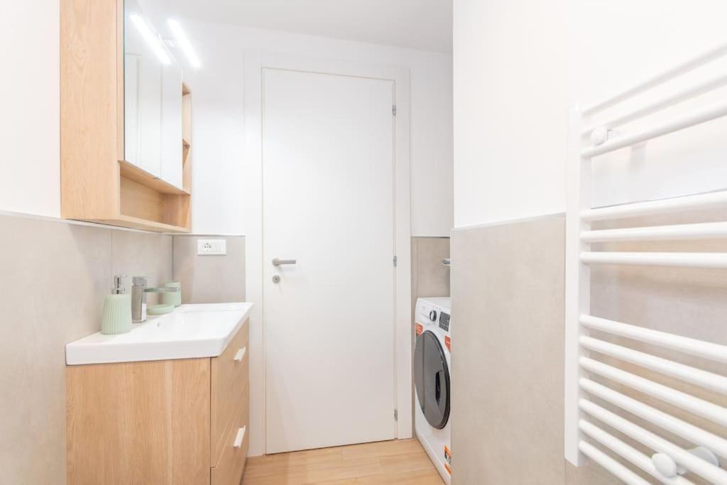 Comfortable In The Center Of Apartment Turin